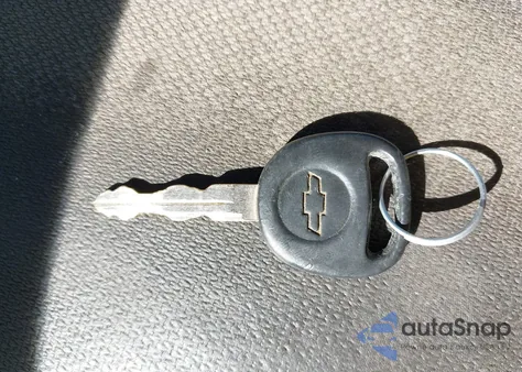 2003 Chevrolet S-10 from USA, damaged, VIN 1GCCS19H738166298